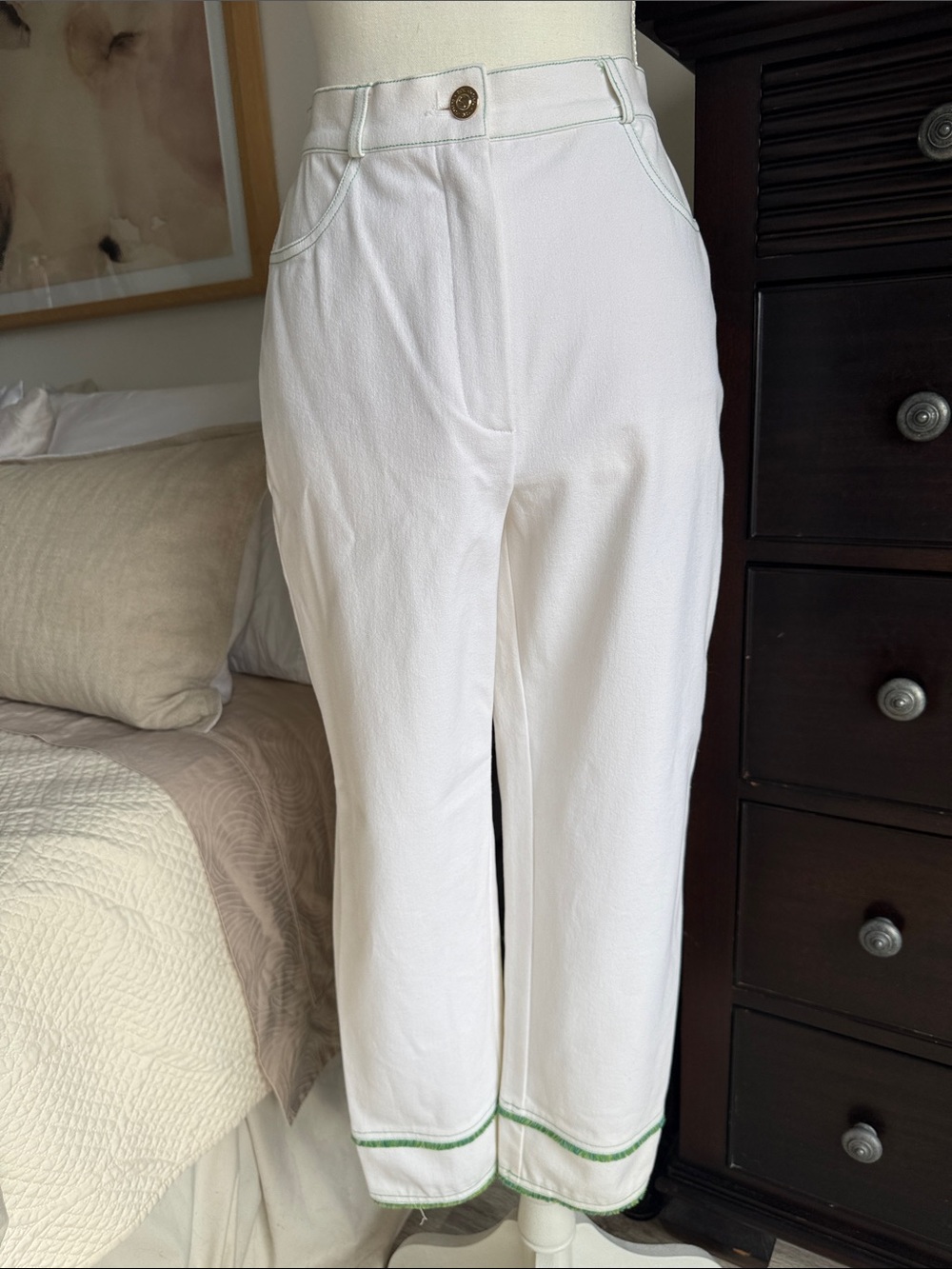St. John Sport by Marie Gray - White Cropped Pants w/Green Fringe - Size 2